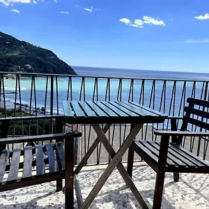 https://ocean-view-villa-with-outdoor-dining-fast-wi-fi.hotelitalianriviera.com